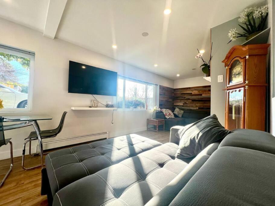 Westview Vacation - Two Br House Holiday home