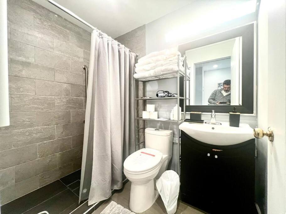 Westview Vacation - Two Br House Holiday home North Vancouver